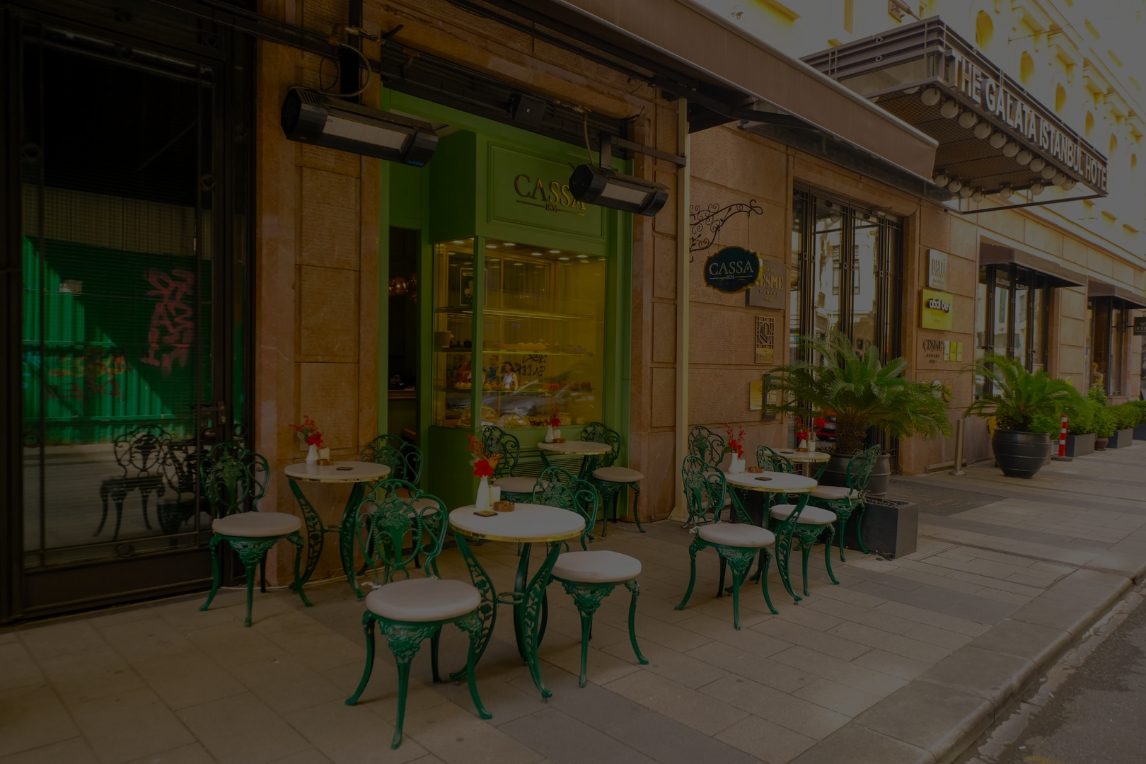 Cassa 1836 — Özel kahve ve tatlı sunumu